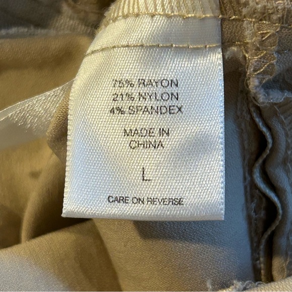 7th Avenue New York &Co women’s size L tan pull on stretch Pants. Nice condition - Picture 4 of 5
